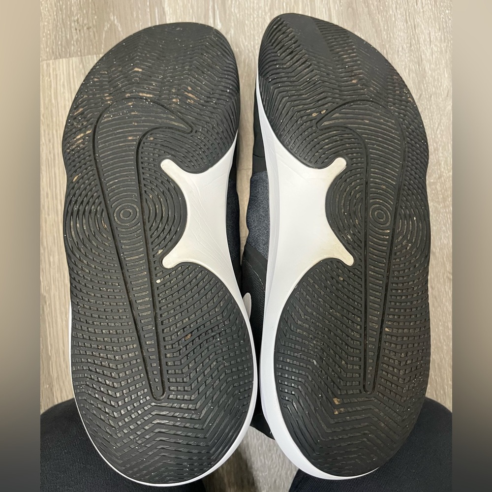 Men’s Nike Air Precision basketball shoes. Size 13. - Picture 3 of 5